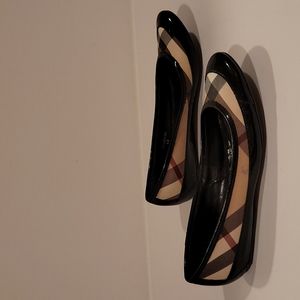 Authentic  Burberry Classic Burberry Flats